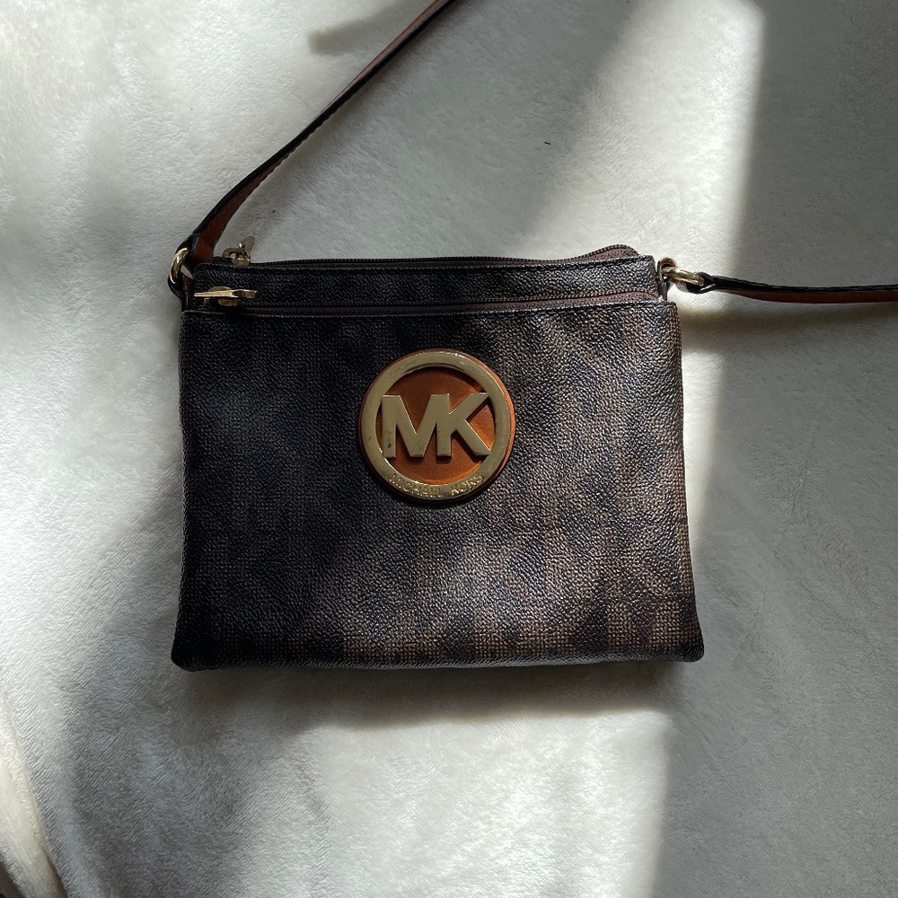 Michael Kors crossbody purse